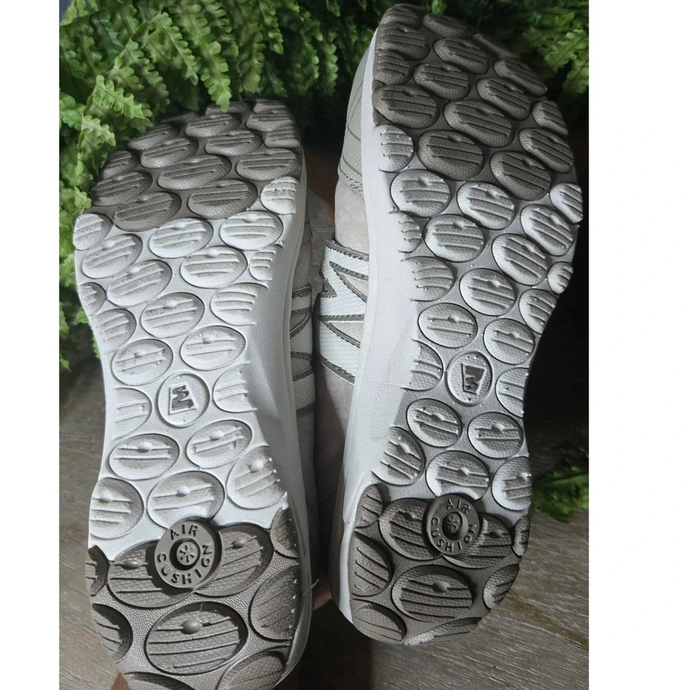 Merrell *ships next